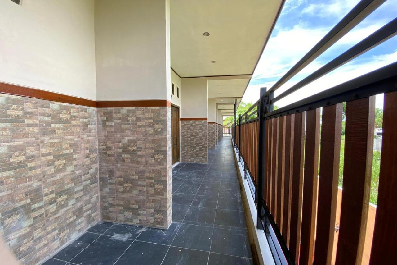 מלון Reddoorz Near Mojokerto Train Station מראה חיצוני תמונה