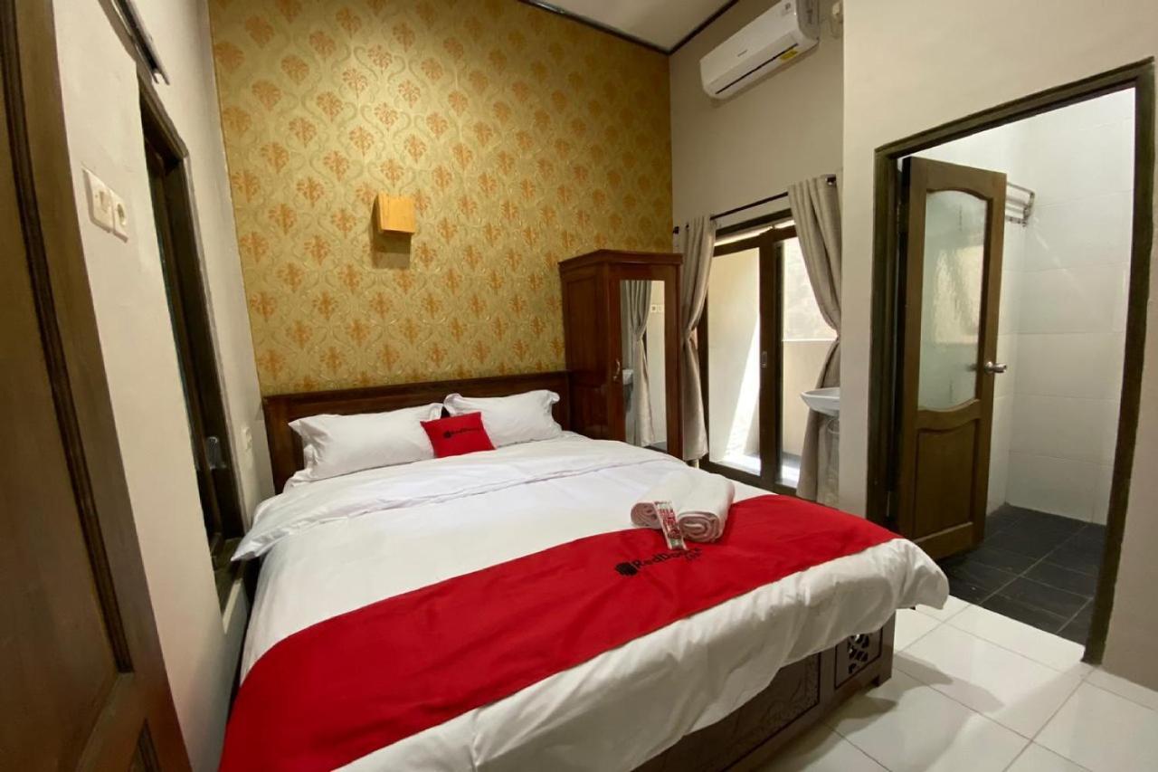 מלון Reddoorz Near Mojokerto Train Station מראה חיצוני תמונה